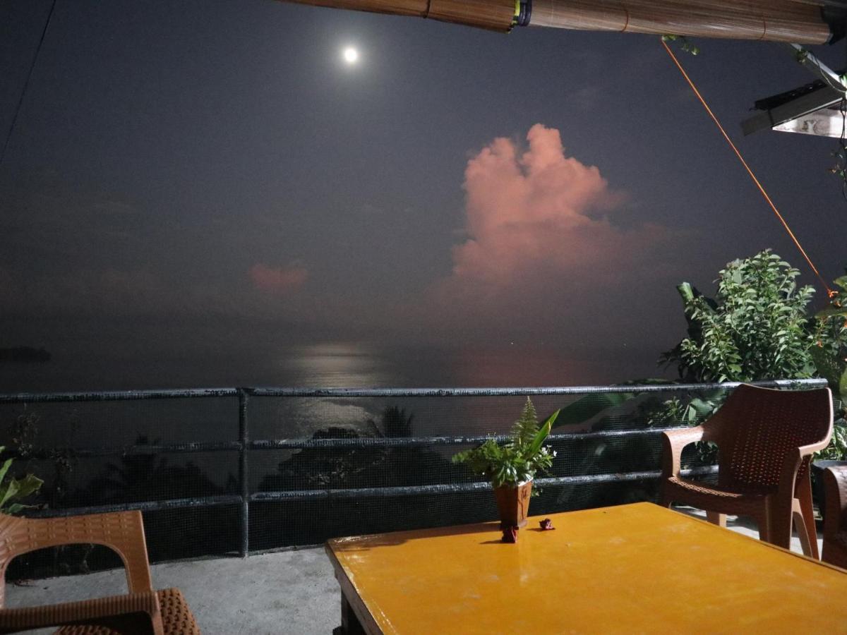 The View Padang, Amazing View, 8 Mins Mentawai Fast Ferry, Cold Beer,Close To Restaurants Padang (Sumatra) Luaran gambar